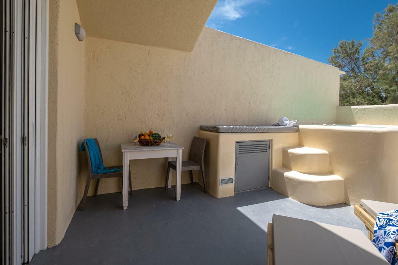 Cyclops Beach Apartments Периволос Экстерьер фото